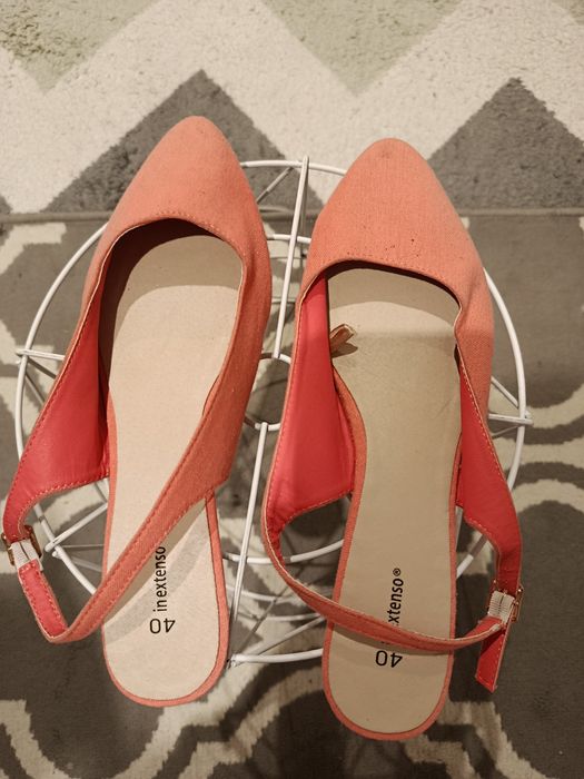 Buty w rozmiarze 40