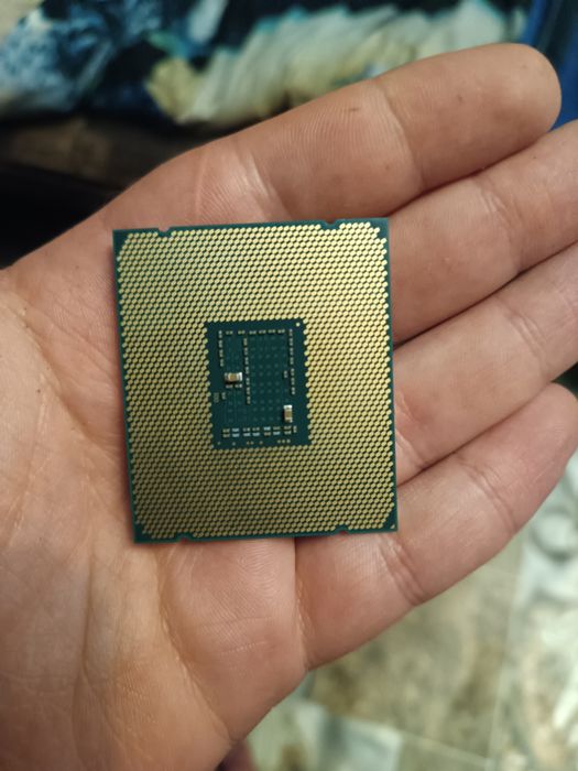 Продам процессор Xeon E5-2650 V3