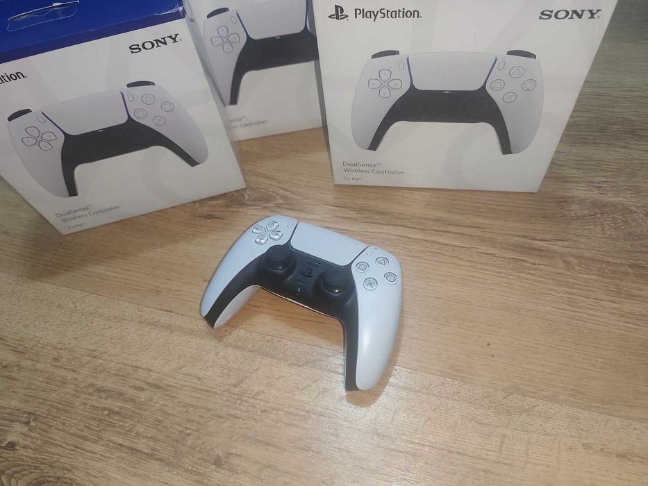Pad dualsense do konsoli ps5, nowy nieużywany. TANIO