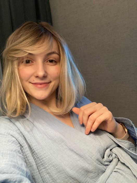 Peruka blond bob z grzywką ombre JAK naturalne włosy