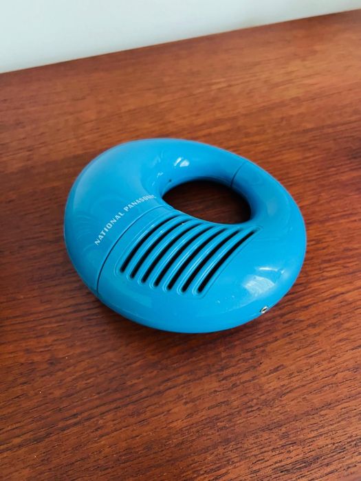 Vintage National Panasonic Radio in Blue