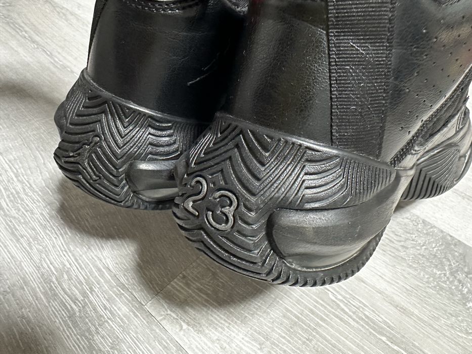 Кроссовки Jordan STAY LOYAL TRIPLE, 42размер
