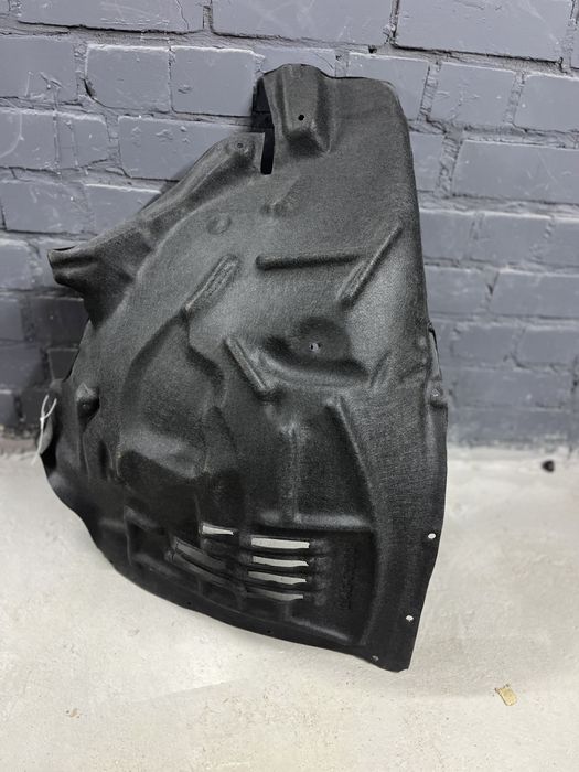 Підкрилок підкрилки Audi Q8 4M8 лівий правий Ауді Ку8 4М