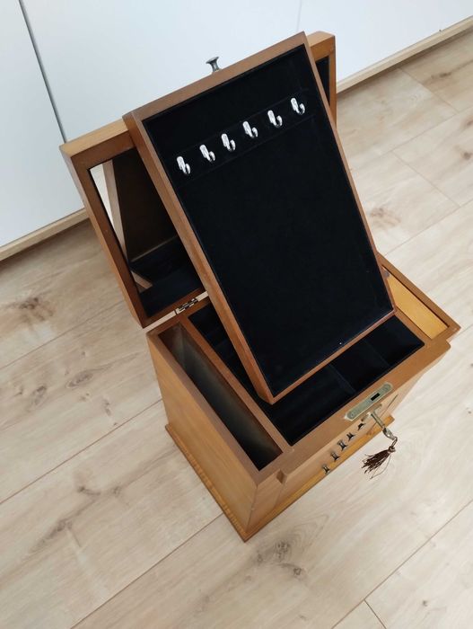 Szkatułka drewniana (fornir) duża