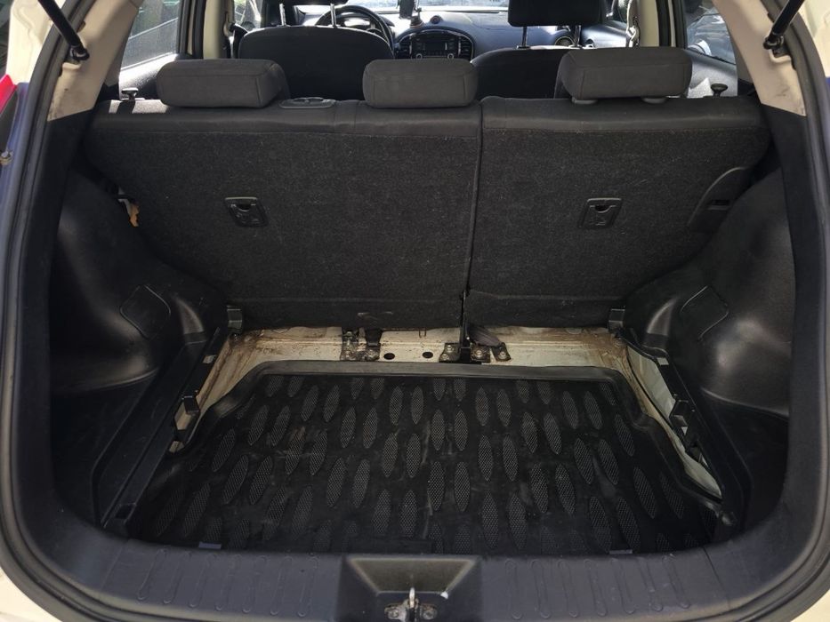 Nissan Juke caixa automatica  gasolina ano 2013