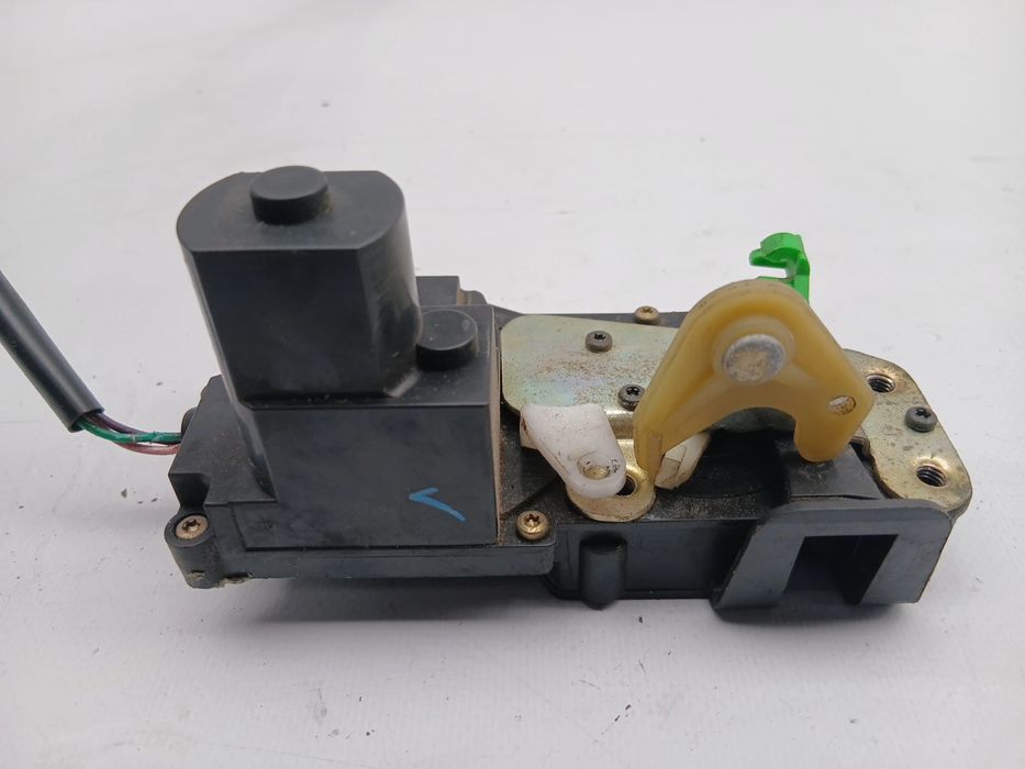 Fechadura / fecho porta frente direito MG MG ZR