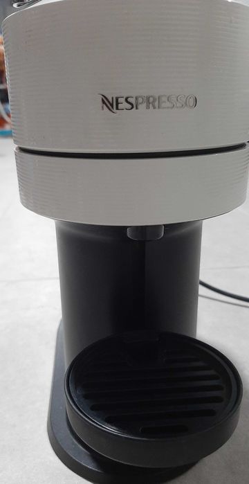 Máquina Café Nespresso Vertuo Next