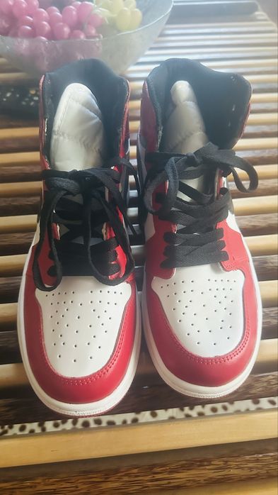 Кросівки Nike Air Jordan High Chicago нові 40 розмір (25 см)