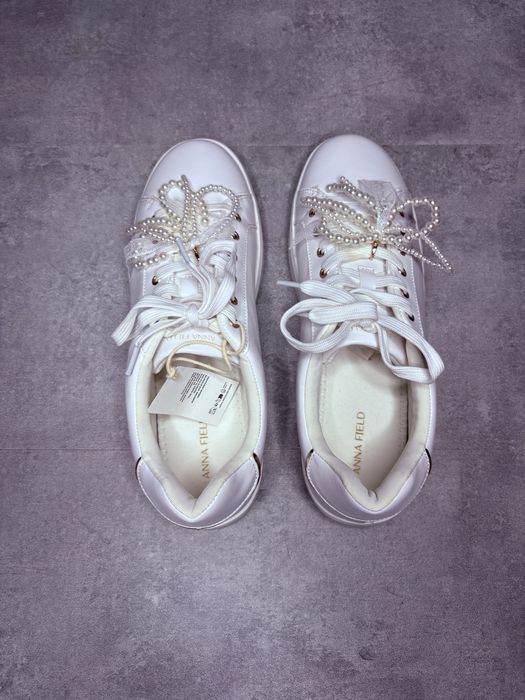 Anna Field – białe sneakersy na platformie z perełkami