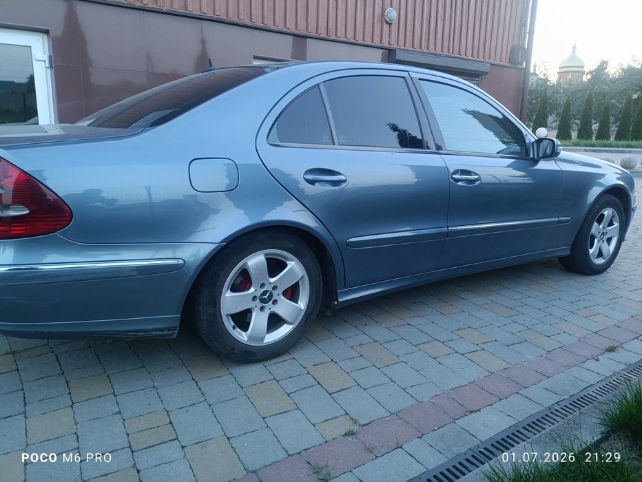 Mercedes 211 e320 нерозмит без мотора
