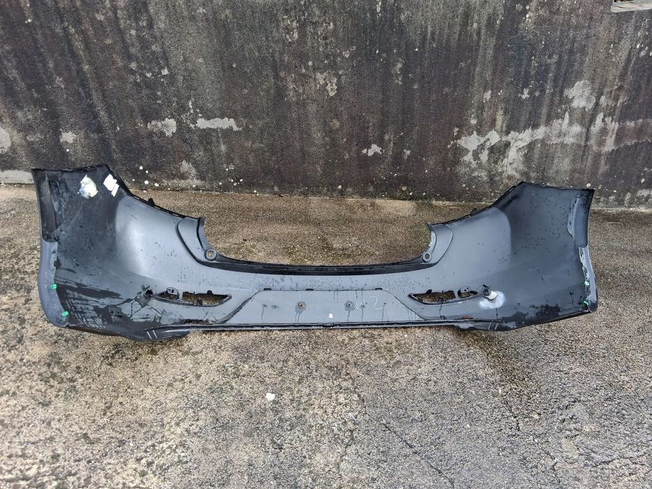 Para-choques  Volvo V40 ano 2013 (original)