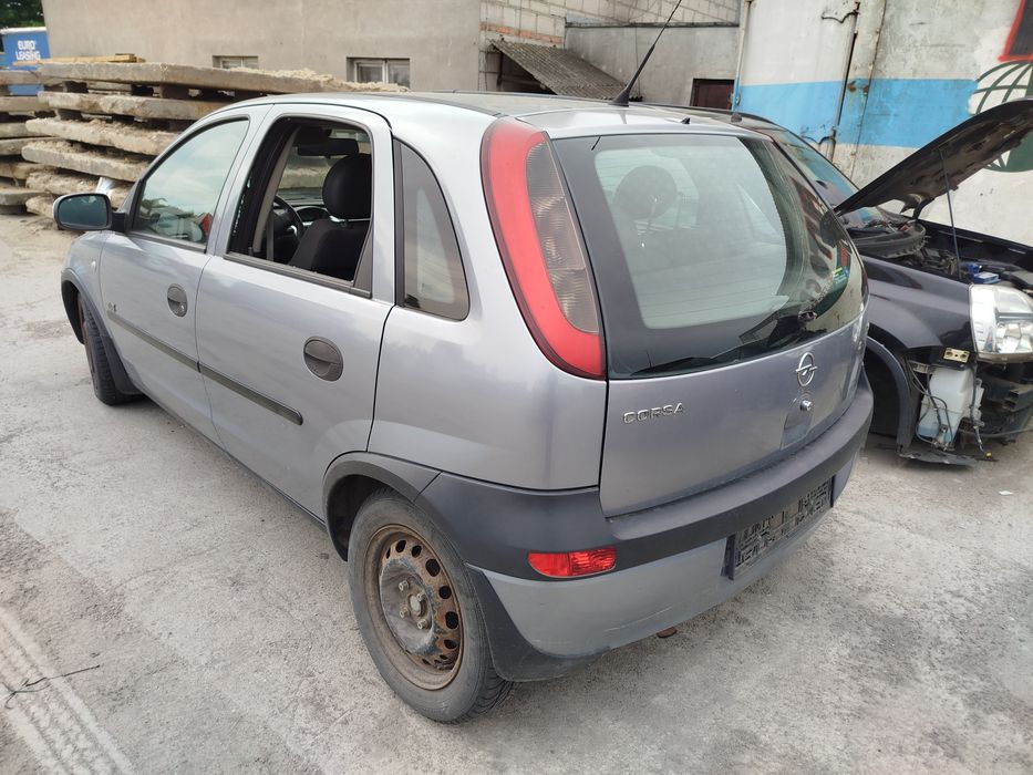 Corsa C Z163 drzwi kompletne stan bdb wysyłka