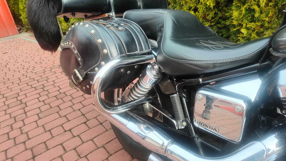 Gmole tylne honda vt 750 spiryd C2