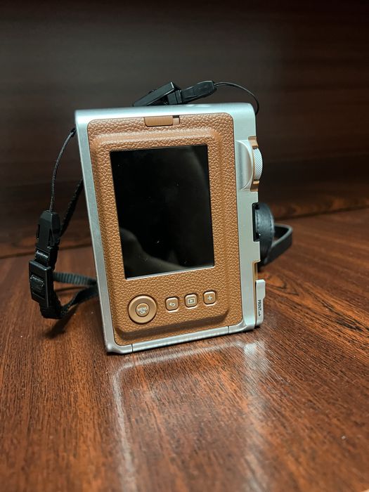 Продам Fujifilm Instax Mini Evo у дуже хорошому стані