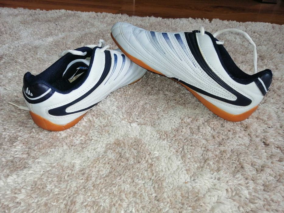 Buty sportowe marki Maibu rozm 41