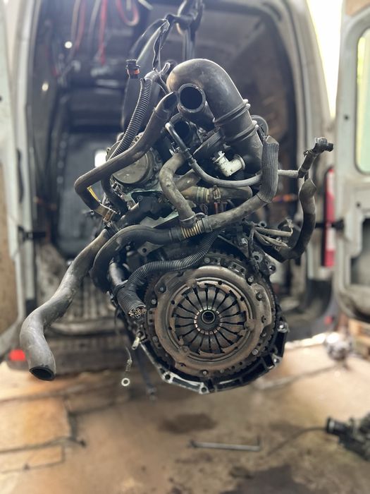 Двигун мотор двигатель K9K V714 A704 B702 1.5 dci Kangoo Clio Thalia