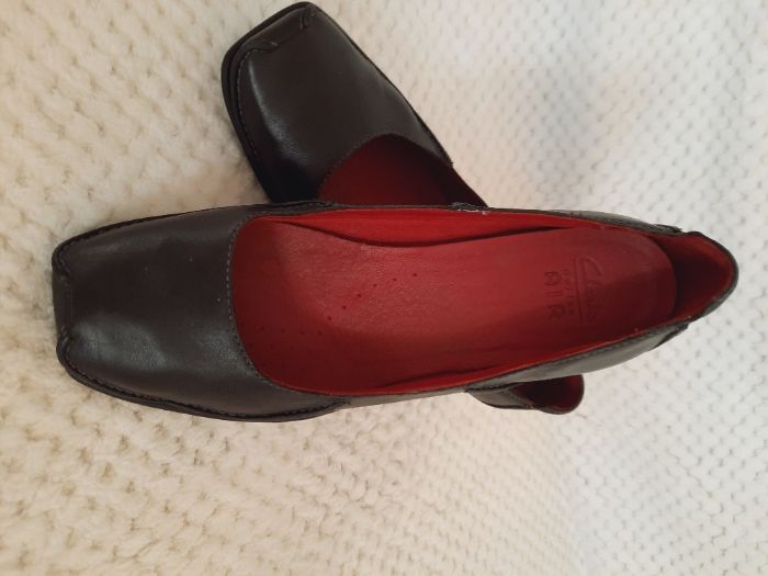Шкіряні туфлі CLARKS р.38