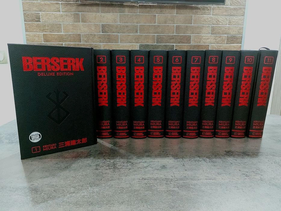Berserk Deluxe Edition Volume 1 - 11,  манга англійською