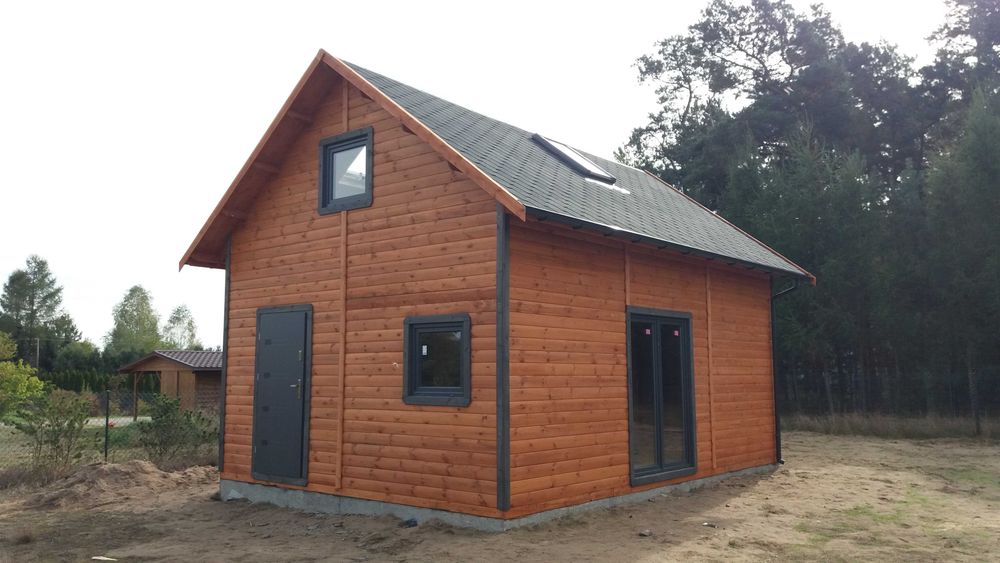 domek ogrodowy, drewniany, szkieletowy, letniskowy, kryty gontem,35m2