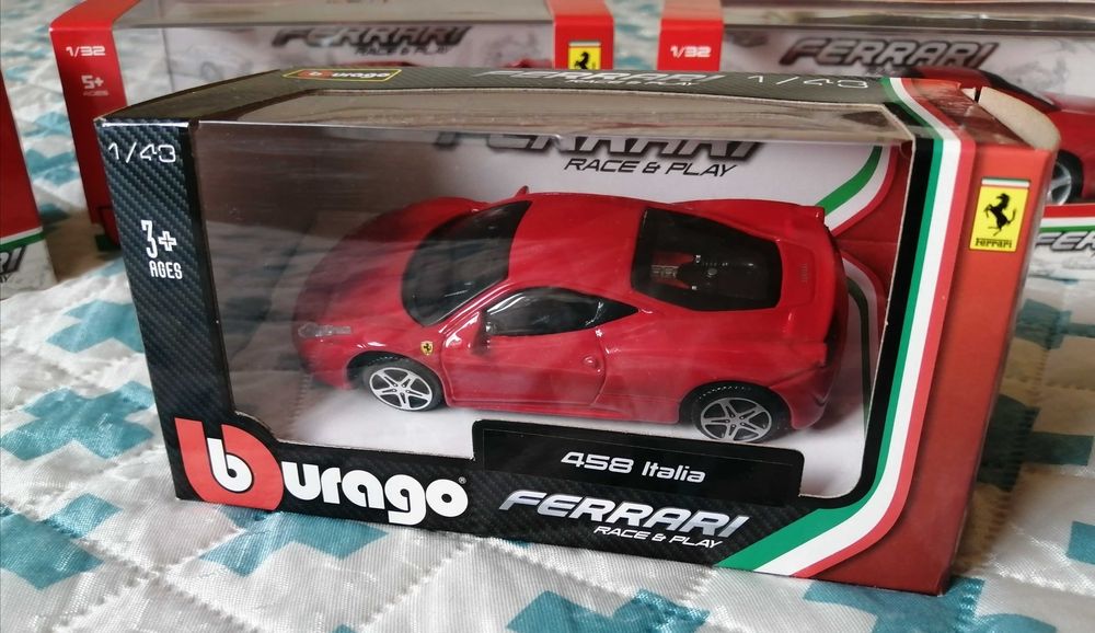 Burago Ferrari race play Novo