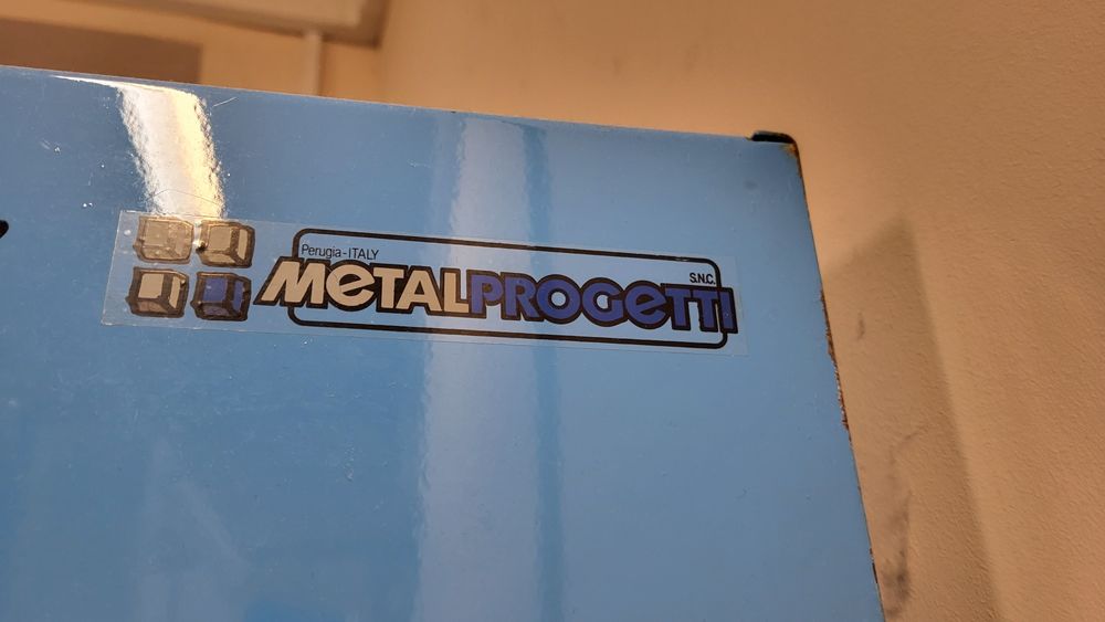 Wieszak karuzela szatnia automatyczna pralnia