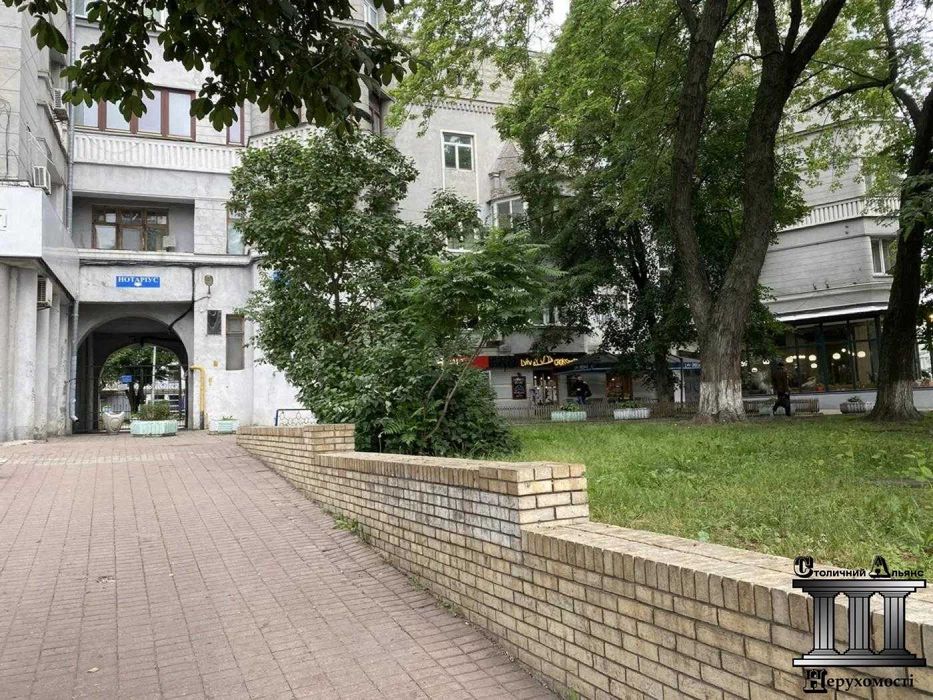 Офіс 50 кв.м, метро Арсенальна, вулиця Мазепи 3-Б