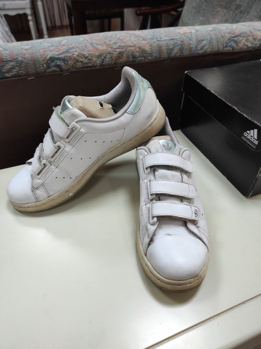 Кроссовки оригинальные Adidas