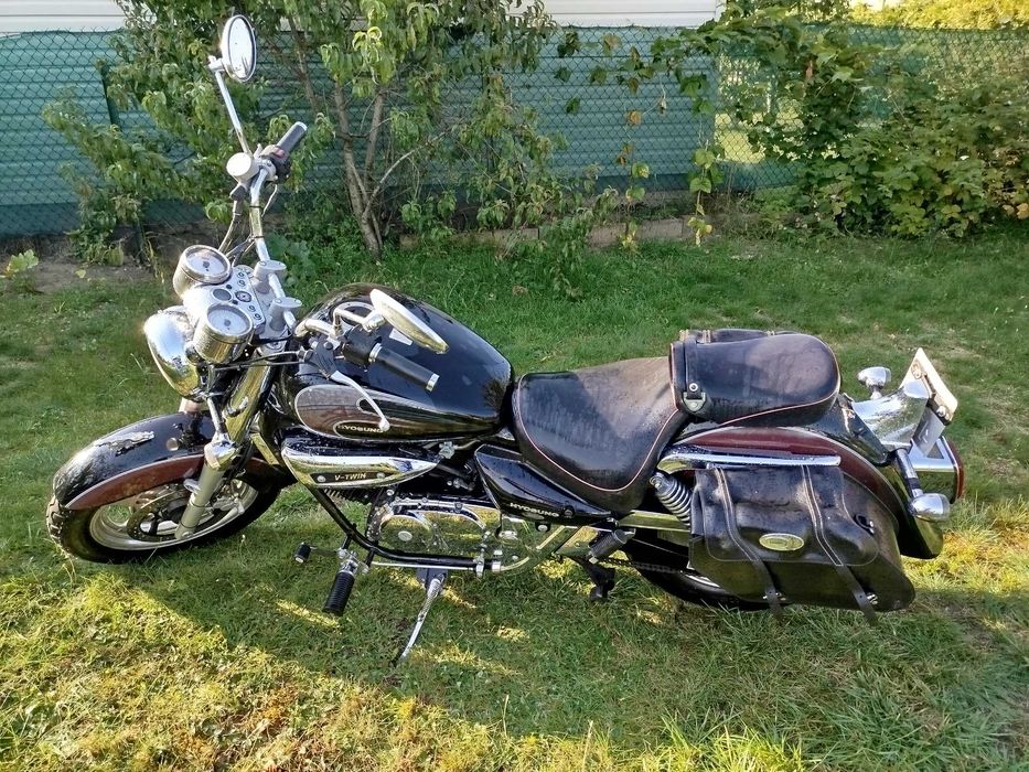 Motocykl Hyosung Aquila 125