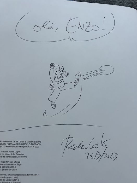 Os solidos flutuantes amarelo - torrado —- pedro Leitão