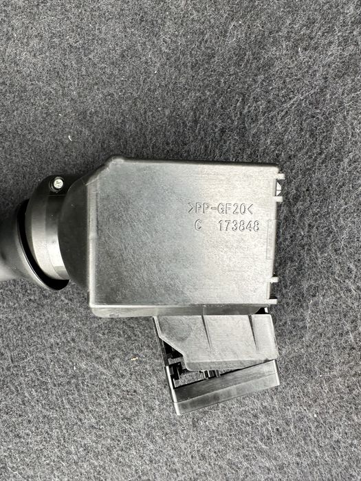 Перемикач підрульовий правий 83114FJ070 Subaru