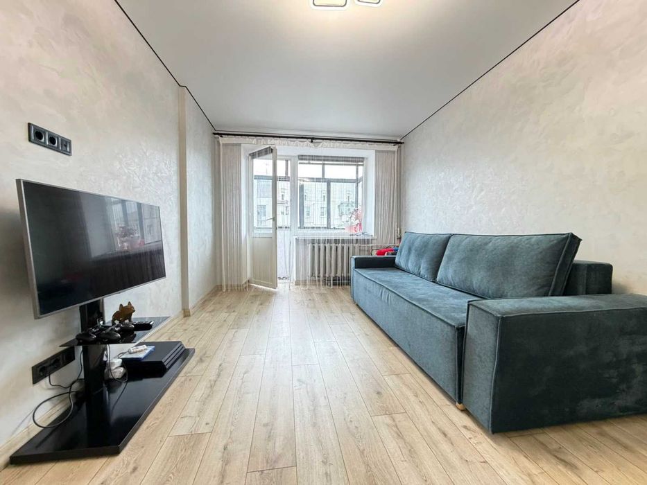 Продаж БЕЗ комісії! 2 кім. квартири з ремонтом по вул. Роксоляни. Цегла