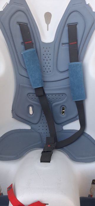 Cadeira de bebé com suporte no quadro