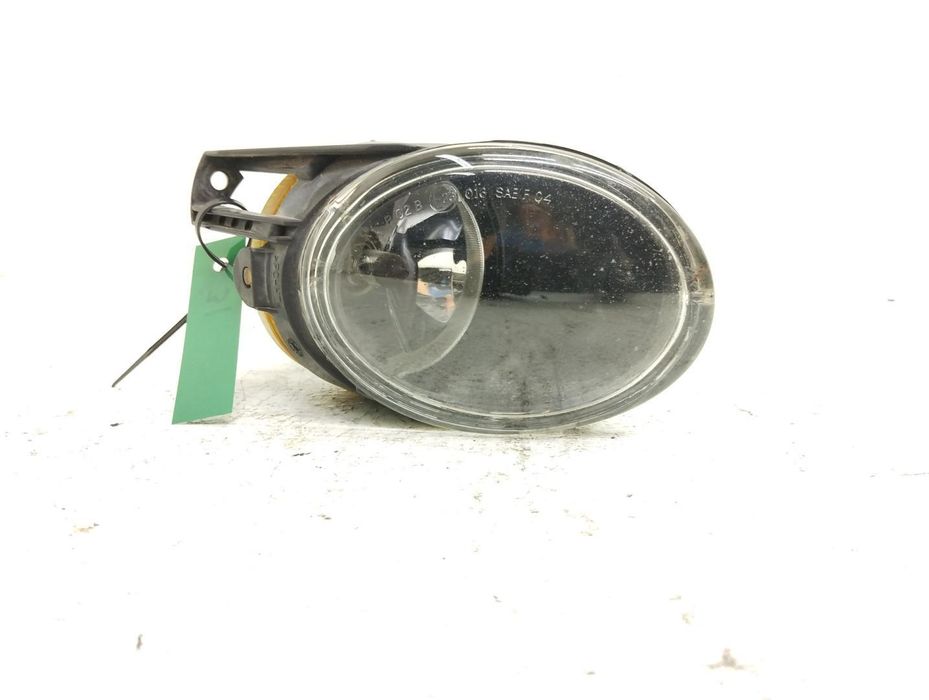 Farol De Nevoeiro Direito Volkswagen Passat Berlina 3C2