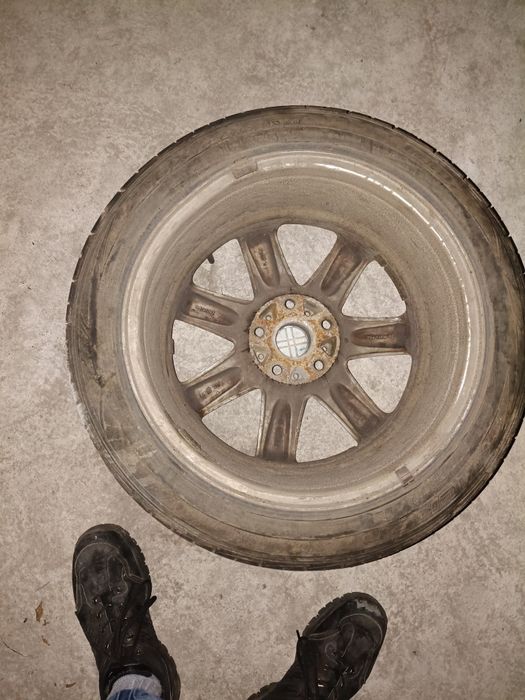 Opony letnie z alufelgami r17