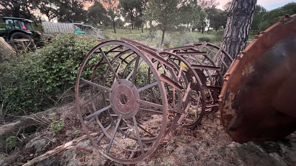 Trator John Deere 5115 M