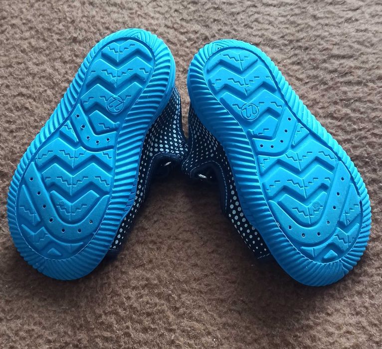 Buty, sandałki, buciki VIGGaMi roz 22