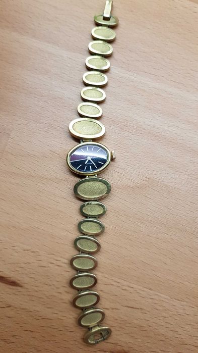 Rzadki biżuteryjny zegarek *Glashutte*