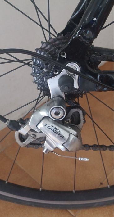 Vende se bicicleta de estrada