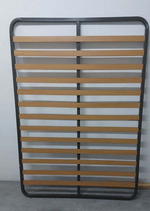Estrado cama solteiro