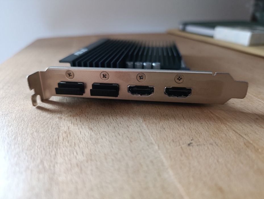 Placa gráfica ASUS GT730