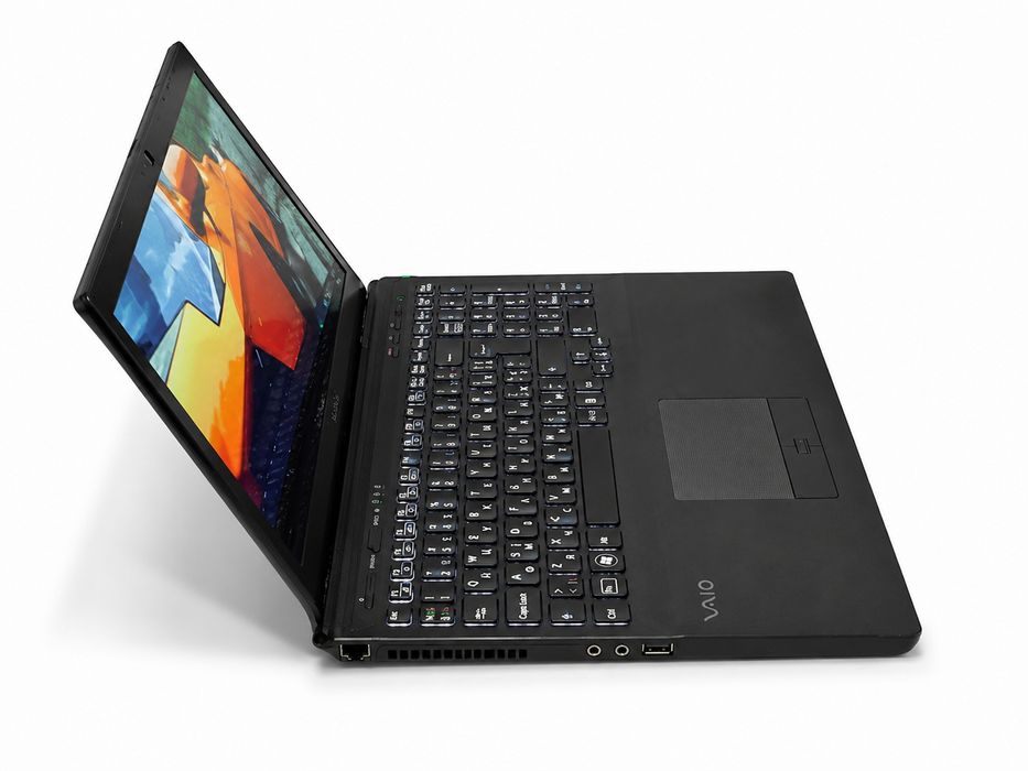 Игровой ноутбук Sony  (Core i7/ 8Gb / 1000Gb / video 2Gb)