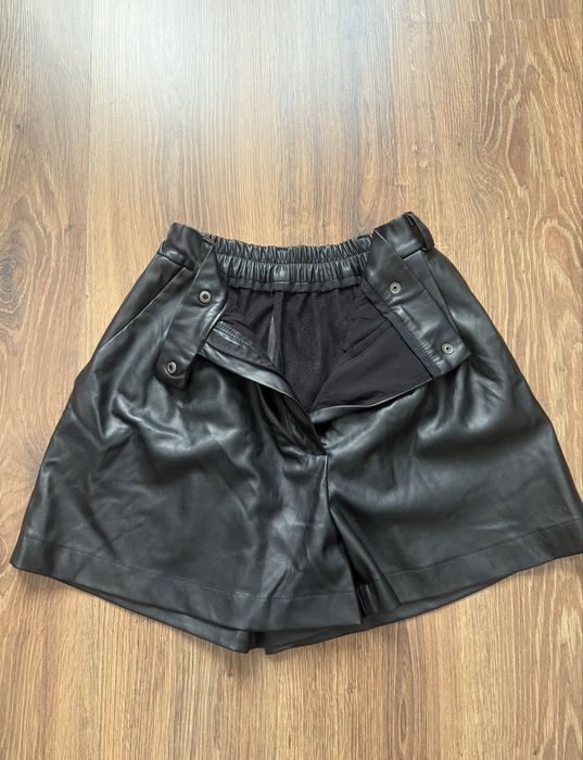 Шкіряні шорти, чорні