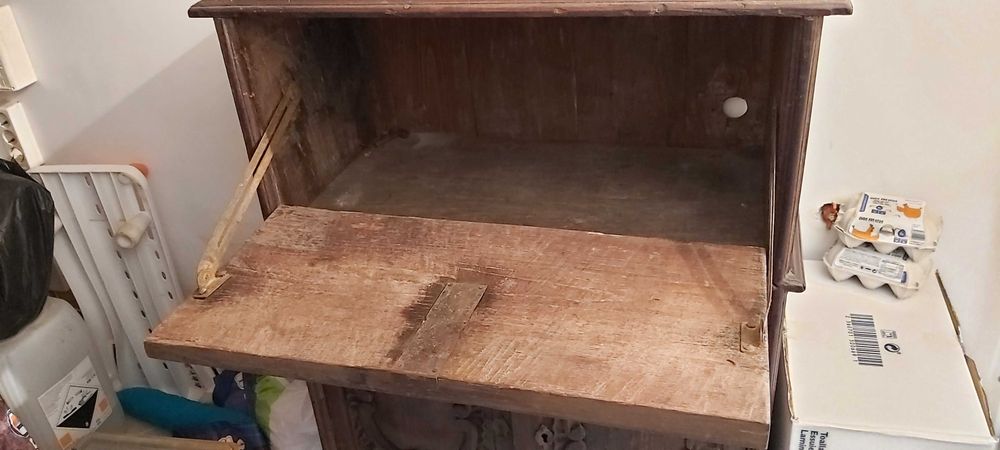 Móvel bar antigo em madeira