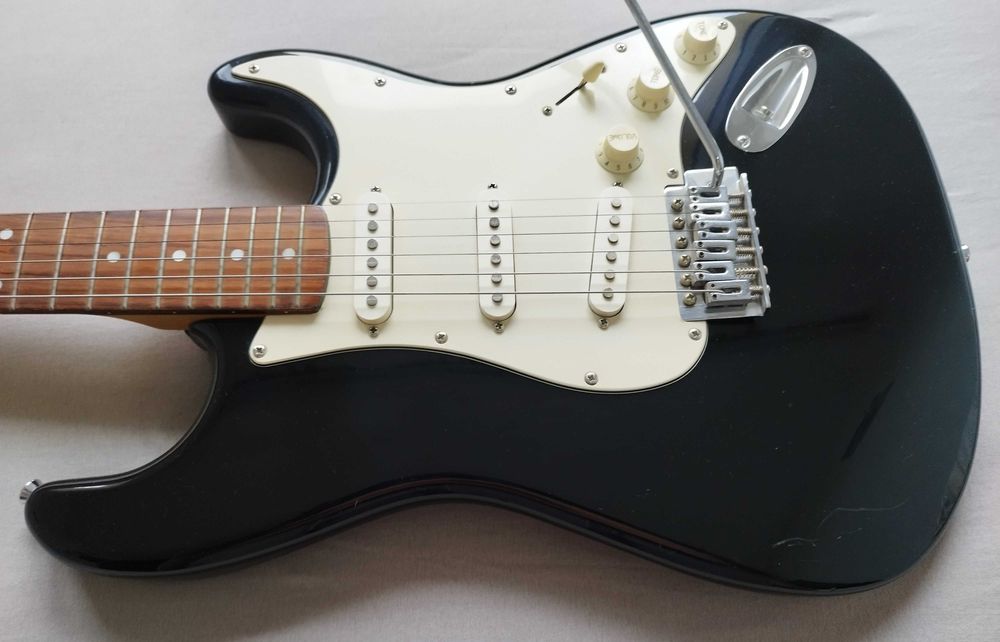 Gitara elektryczna