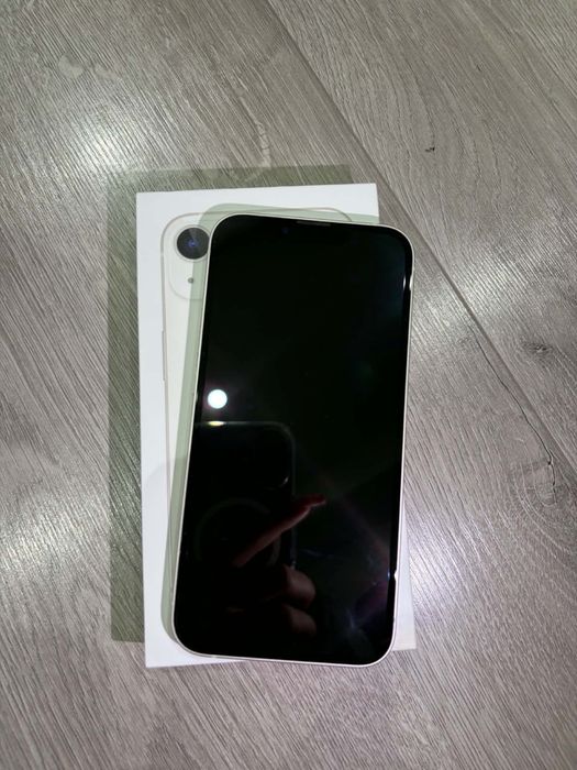 iPhone 13 128 GB White | Bardzo dobry stan | orginalne pudełko