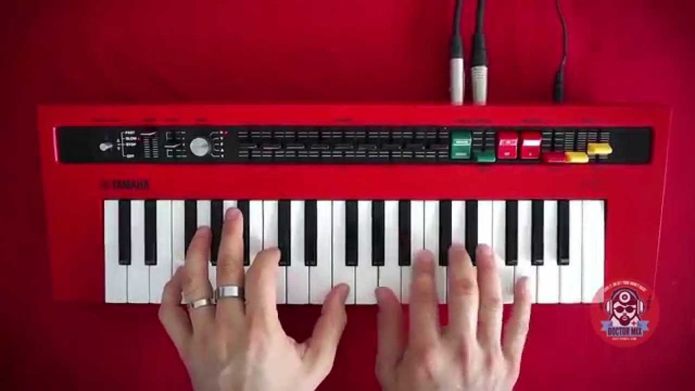 Yamaha Reface YC com mala de transporte