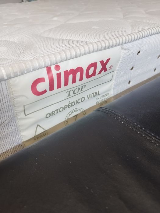 Cama de Casal 160x200 + Estrado + Colchão (Oferta)