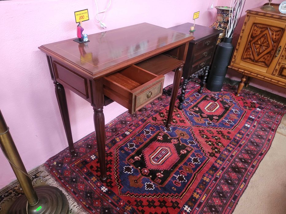 Mesa de apoio com prateleira deslizante - Bom estado g