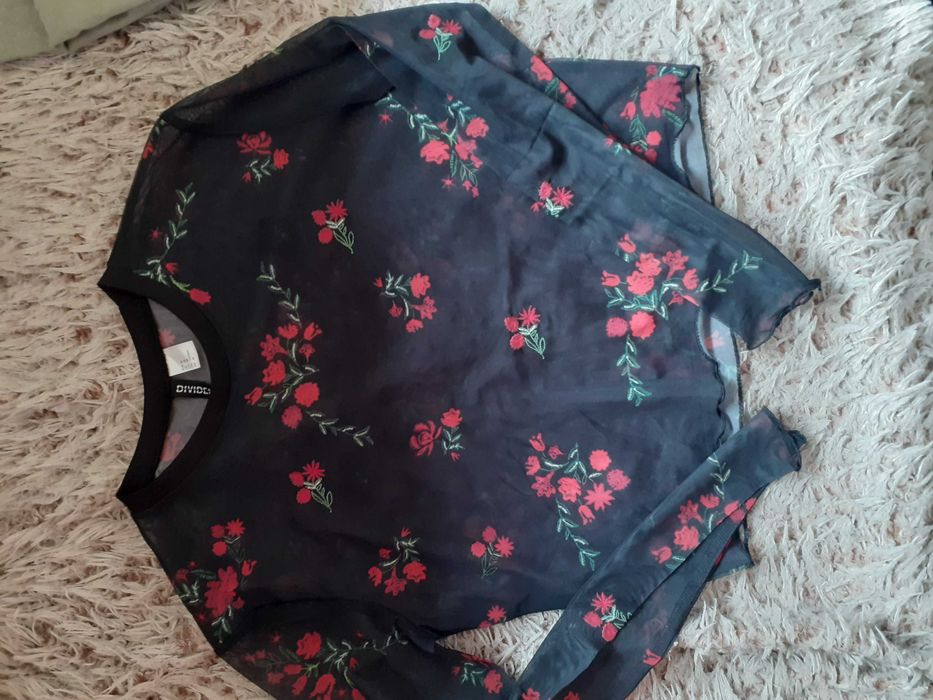 Bluzka siateczka z kwiatami