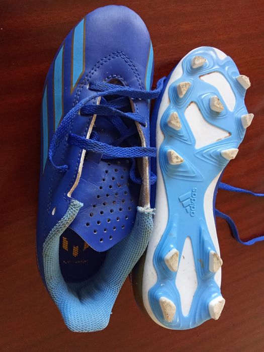 Chuteiras   Adidas/Messi